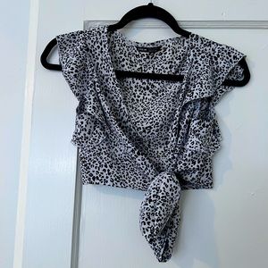 SHEIN front tie crop top